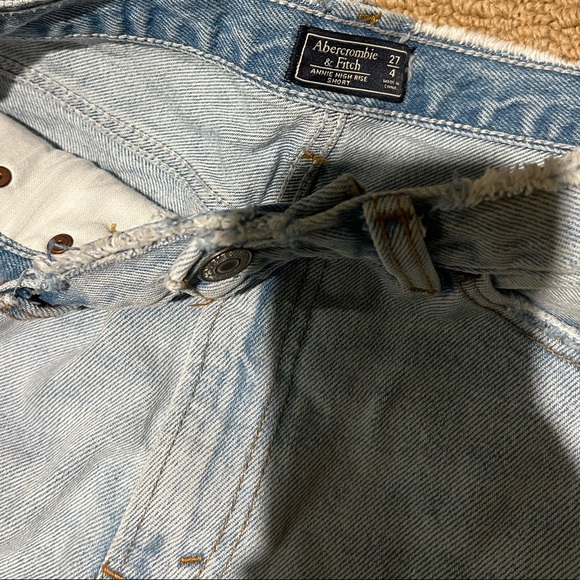 Shorts - Picture 2 of 2